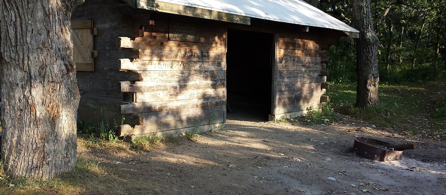 Drewniane domki noclegowe (Shelters)